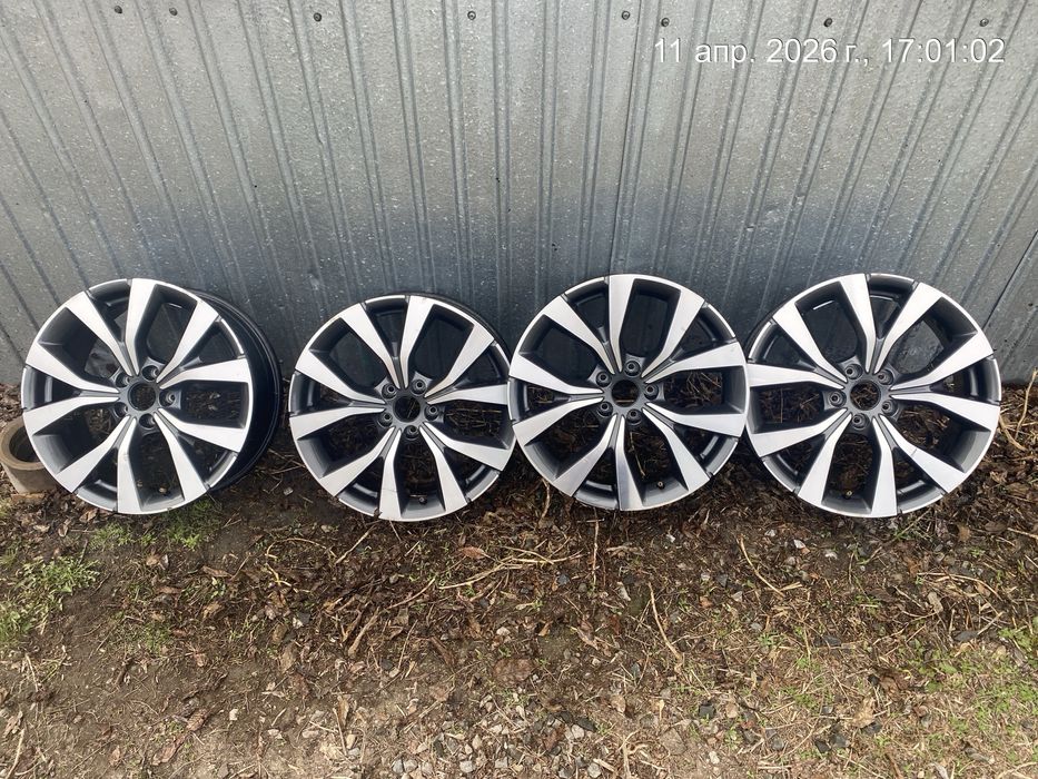 Продам диски в отлично состоянии