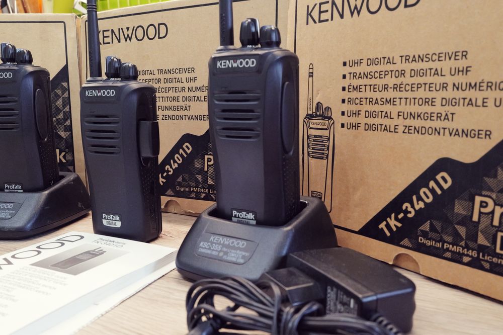 Statii Kenwood TK 3401D ProTalk digital profesionale 5 bucati NOI