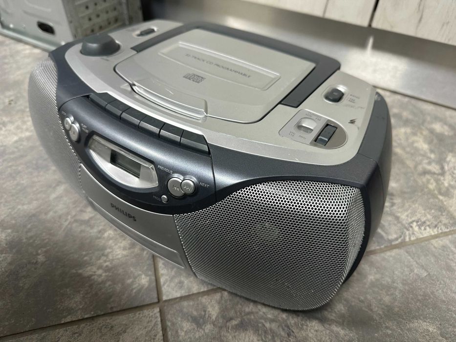 Радиокасетофон Panasonic RX-FS400 , Philips AZ1003