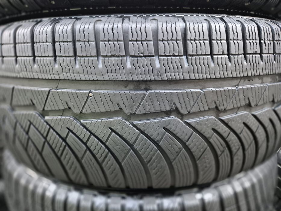 235 55 18 Anvelope de iarnă Michelin Dot 10.22