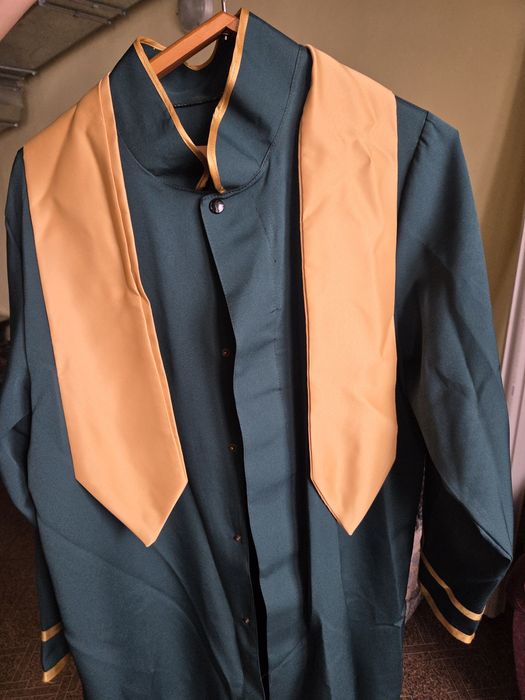 Мантия с колпаком за 5000тг