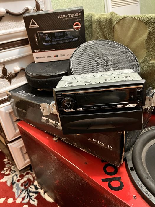 Автозвук аппаратура сотилади