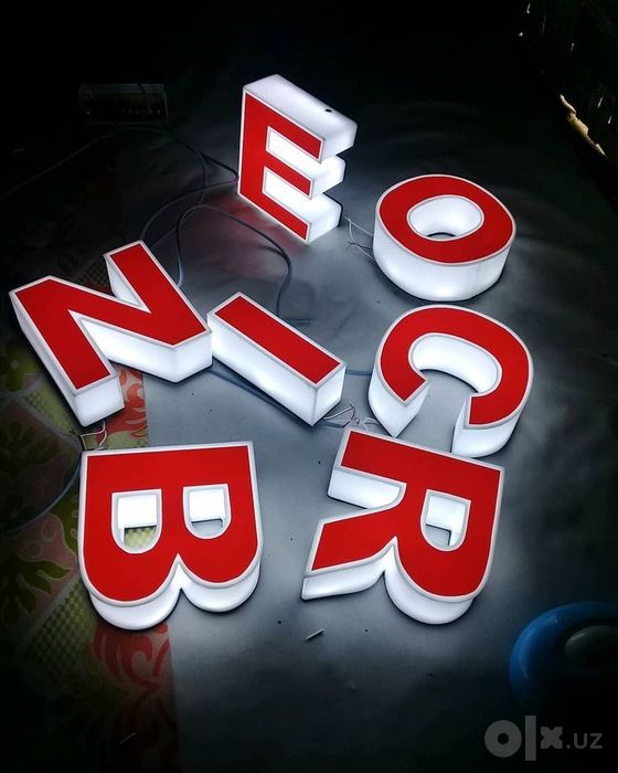 Reklama Bukva Banner Neon Let