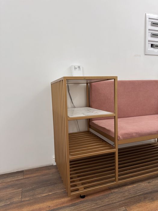 Металлическая скамья-обувница