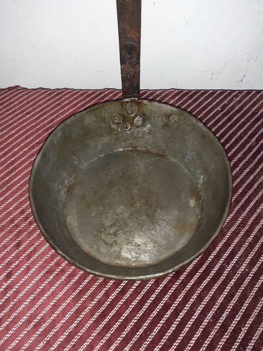 Стар меден (бакърен) тиган и котле