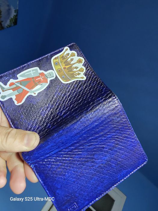 Vând două portofele din piele naturala, handmade, la pachet
