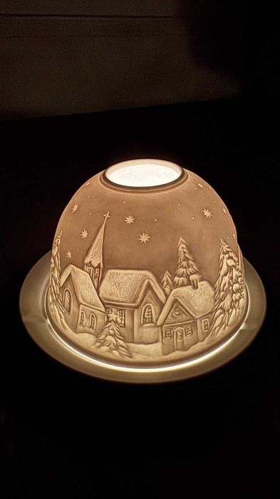 Разкошен чаен свещник–Фин порцелан!