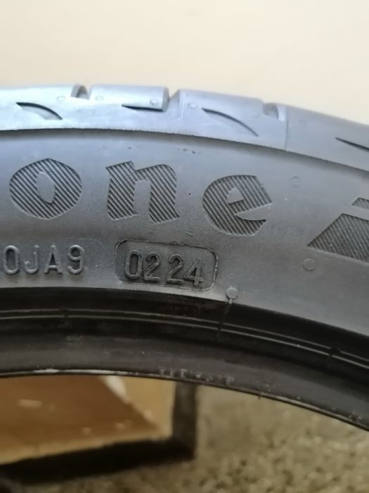 2 броя летни гуми Firestone Firehawk sport.