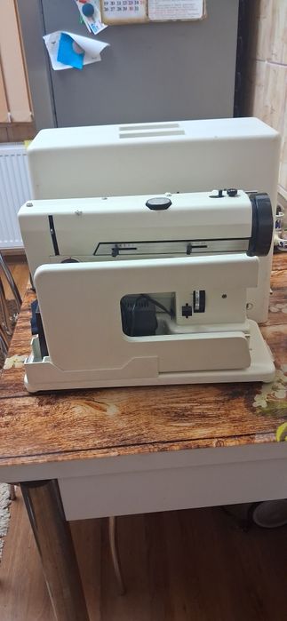 Masina de cusut pfaff 297-1