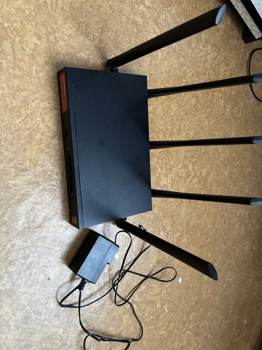 Продам роутер tenda w30e