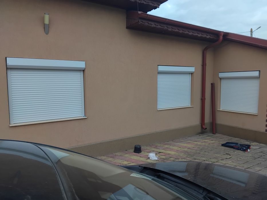 Rulouri exterioare din aluminiu diverse culori manuale ,electrice cu întrerupător,cu telecomanda