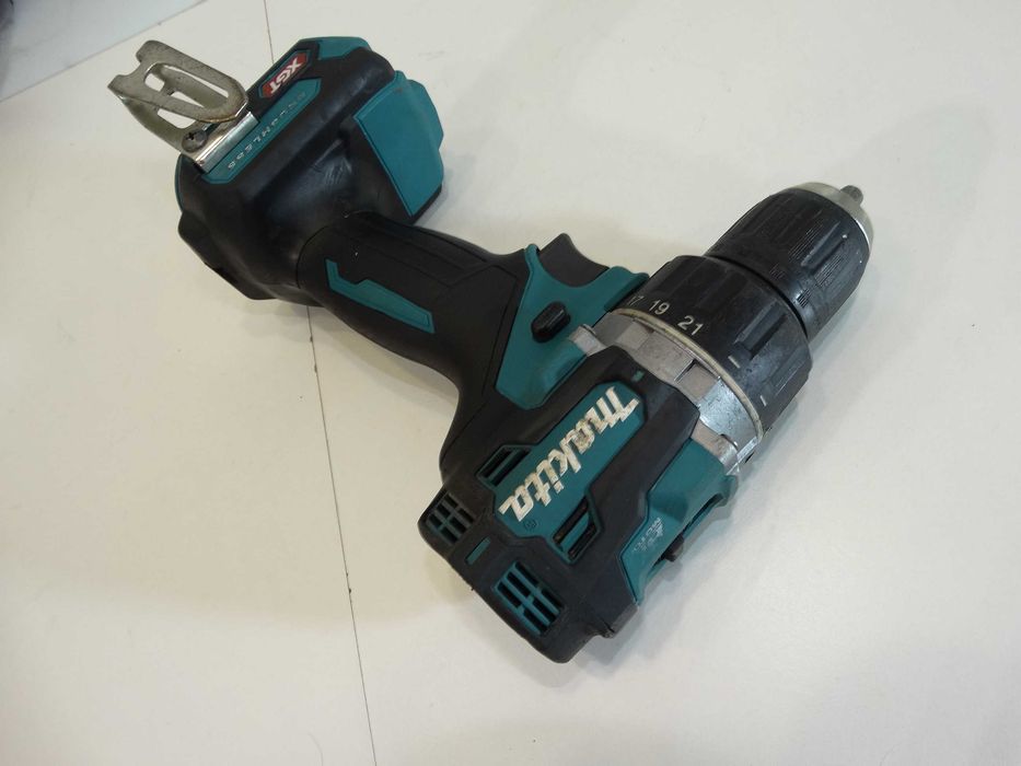 Makita DF 002G / 40 V / XGT - Професионален винтоверт