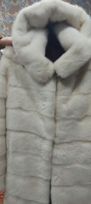 Продам 2 норковые шубы