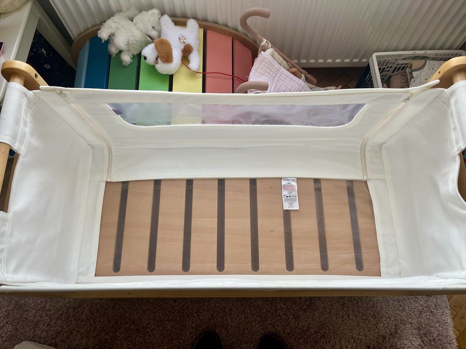 Patut atasabil / Co-sleeper SnüzPod 2 (3 in 1) + accesorii cadou