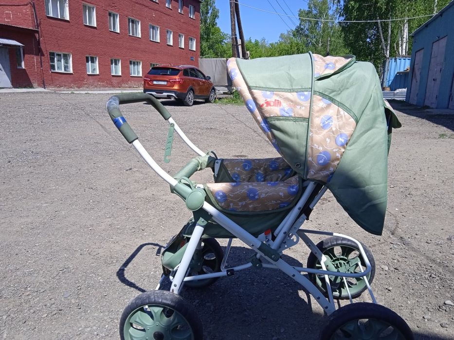 Продам коляску в хорошем состояние