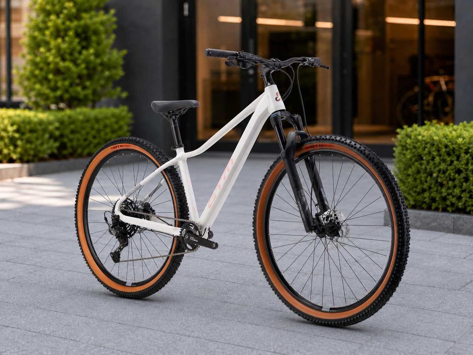 Нов дамски планински велосипед CTM CHARISMA 3.0 29 – Shimano CUES, въздушна вилка, внос от Словакия