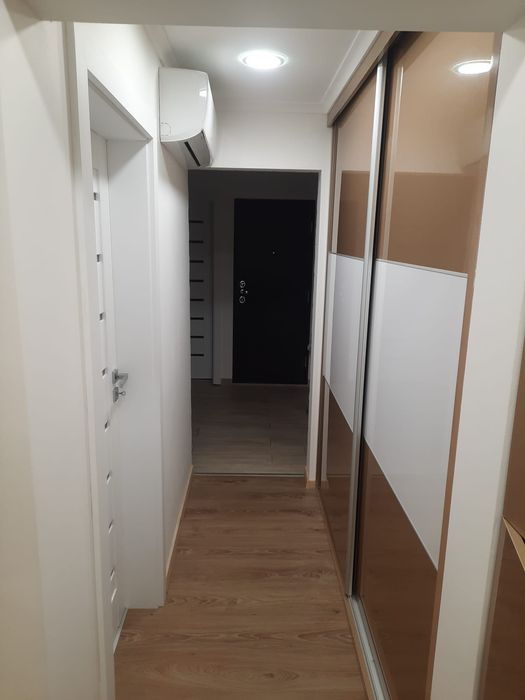 Închiriez ap 3 camere