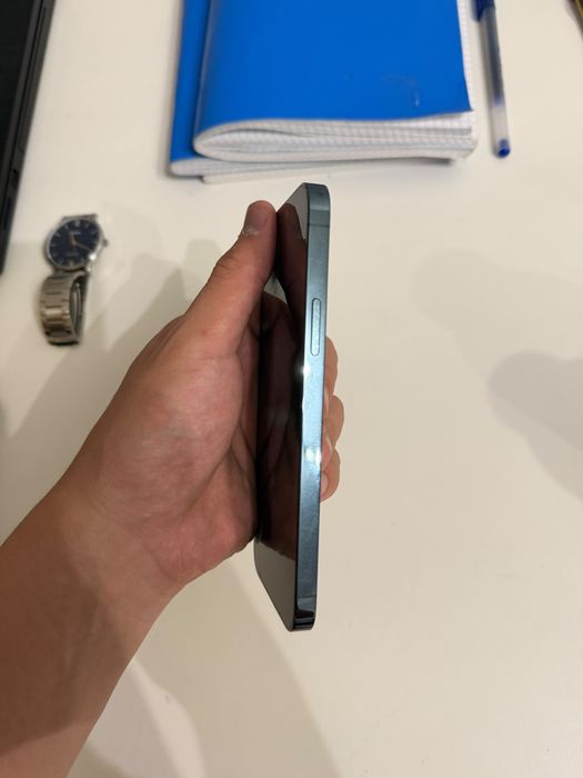 Продаю Iphone 12 pro, в хорошем состоянии