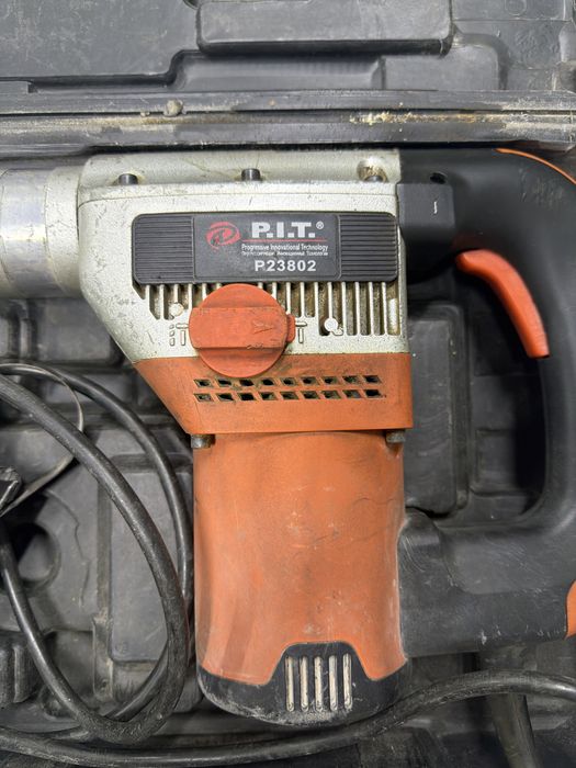 Перфоратор P.I.T. P23802 SDS-MAX