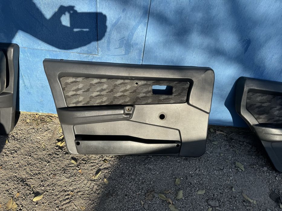 Дверные карты в сборе на Ваз 21099