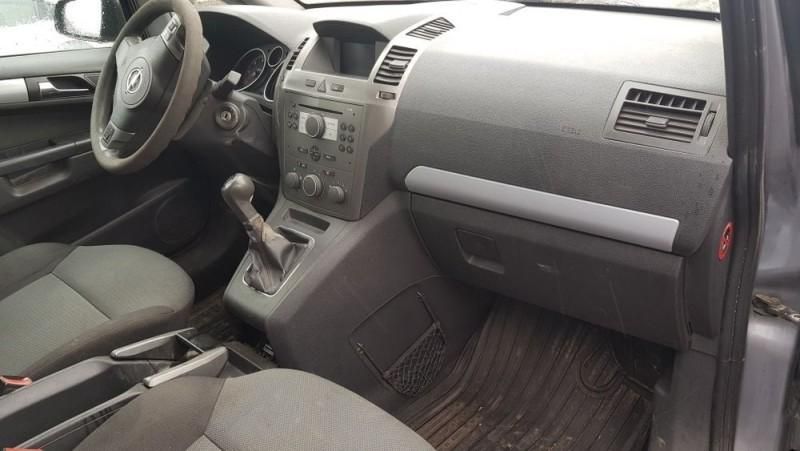 Dezmembrez Opel Zafira B Facelift 1.9CDTI 100cp 74kw; 1.9CDTI 120cp 88