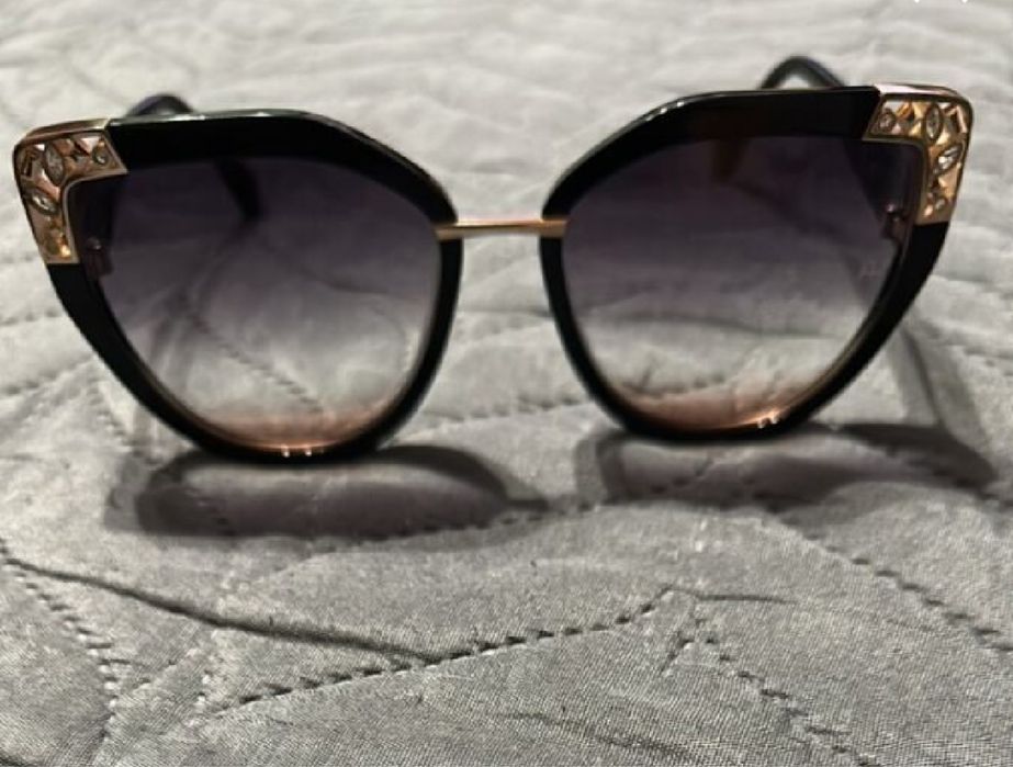 Дамски слънчеви очила