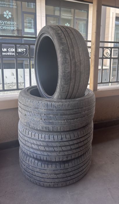 Летни Гуми Nexen 235/40/19 DOT 10/23