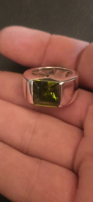 Inel argint masiv peridot