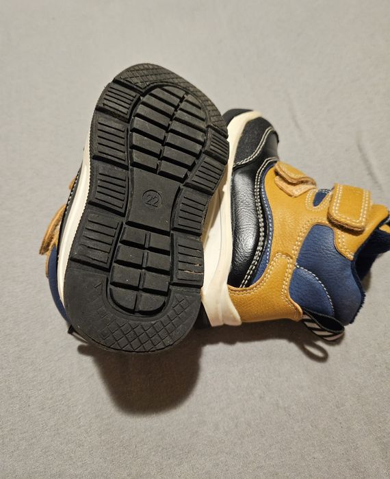 Детски боти 22 номер