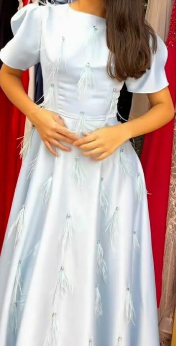 Продам платье вечернее  нарядное  платья