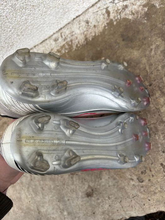 Vând ghete de fotbal Adidas F50 Messi,mărime44 preți fix 200 ron