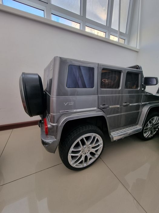 Детская машина , имеется пульт