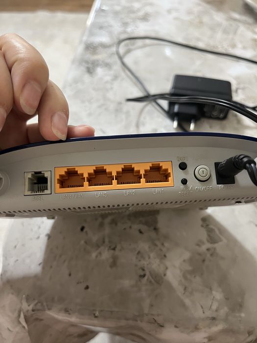 Роутер tp-link.