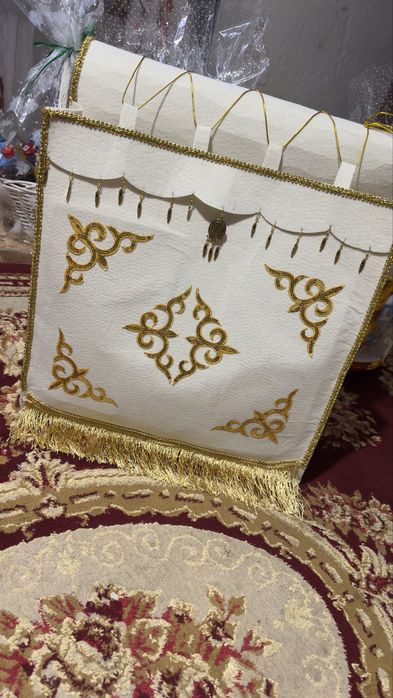 Корзина, Қоржын, Сырға салу