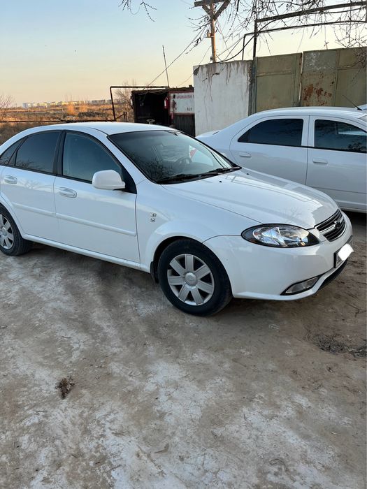 Chevrolet lasetti   Chevralet jentra