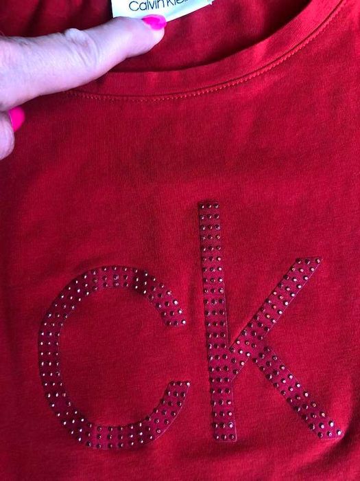 разпродажба на тениски - Guess, CK