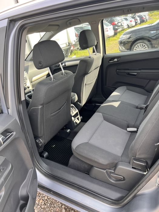 Opel zafira 1.9cdti 2008  7 locuri stare foarte buna