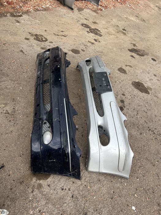 Передний бампер Мерседес w203 оригинал