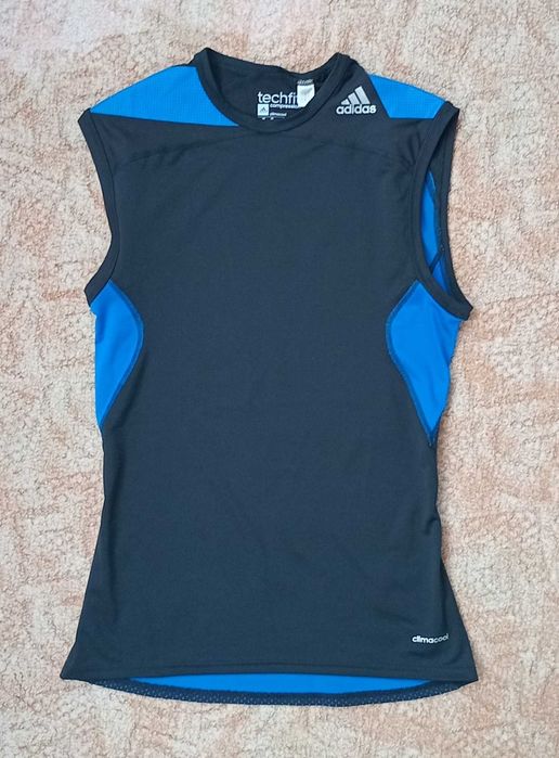 maieu Adidas de compresie