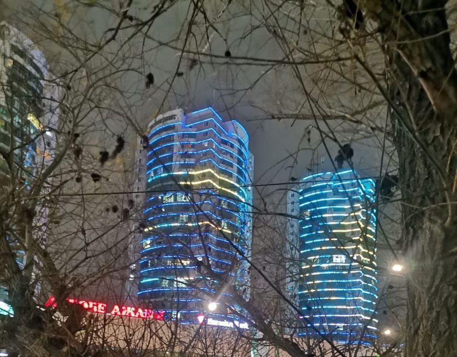 Сдам трехкомнатную длительно