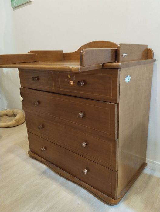 Комод деревянный