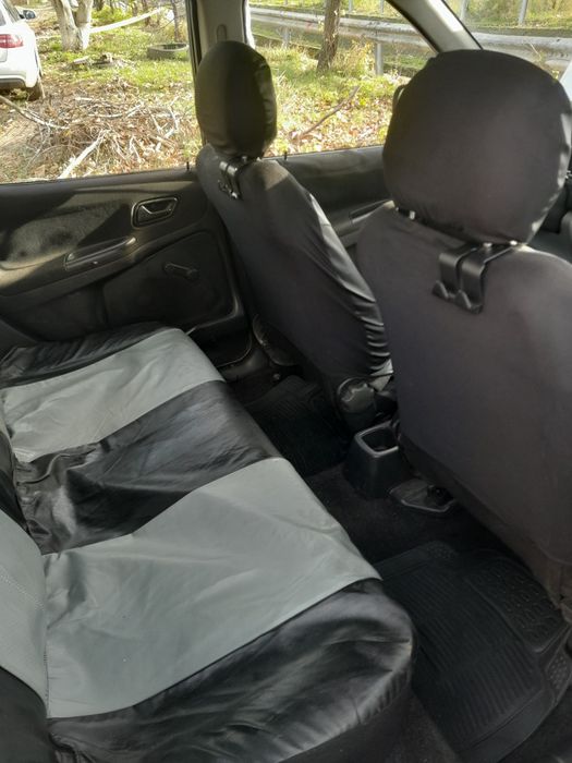 Продавам Субаро Джъсти4×4 1.5 2004 газ бензин