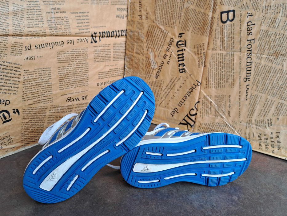 детски маратонки за момче,кецове,спортни обувки,Adidas,номер30,адидас