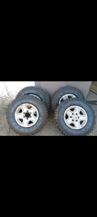 Комплект грязевых колес Maxxis