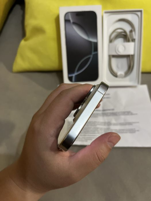 Iphone 16 pro без ремонта