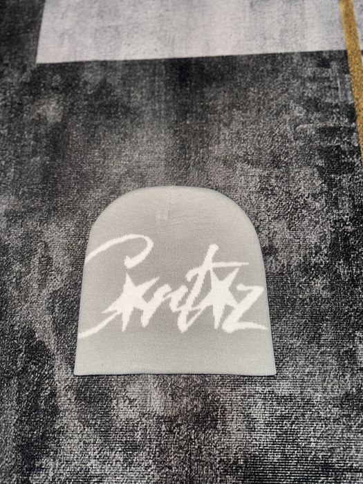 Стильные вязаные шапки