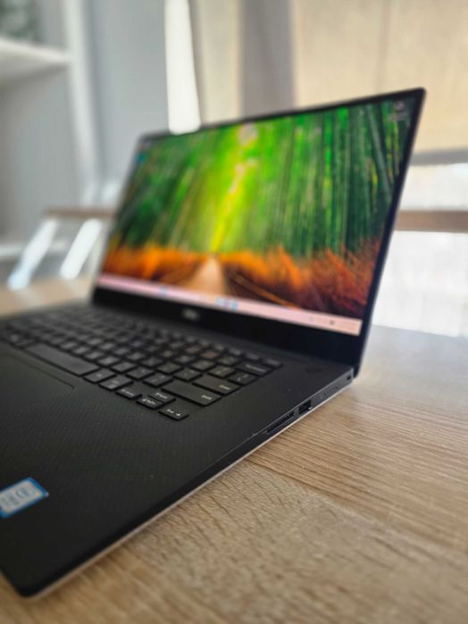 Dell Precision 5540 | 4K ULTRA HD TOUCH | i9-9980HK | 32GB RAM | Quadro T2000