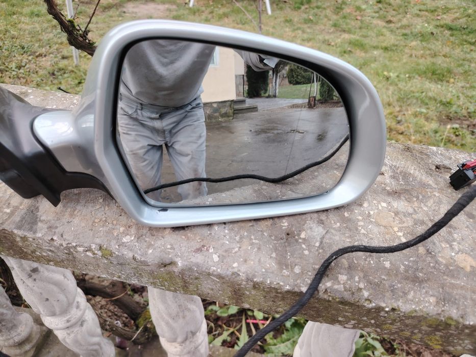 Oglinda Skoda Superb 2 cu încălzire si închidere