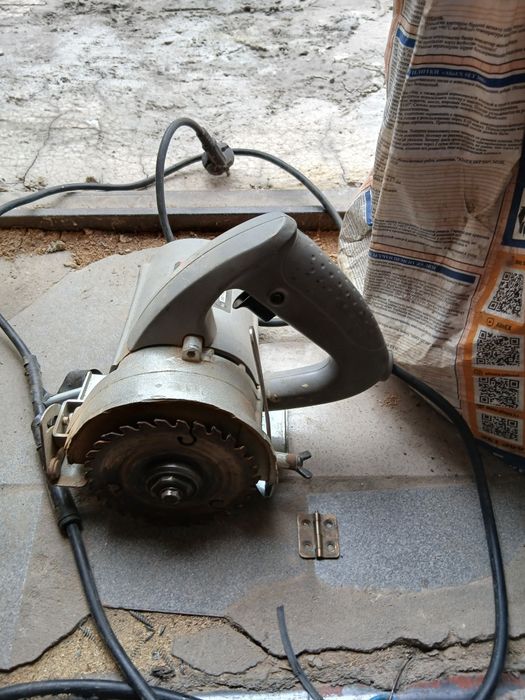 Перфоратор и пила