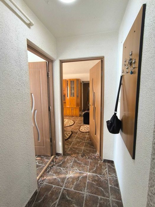 Apartament Micro 6 Targoviste, etaj 1/4, 2 camere, 37mp